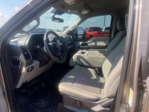 Used 2021 Ford F250 XL w/ STX Appearance Package image 11