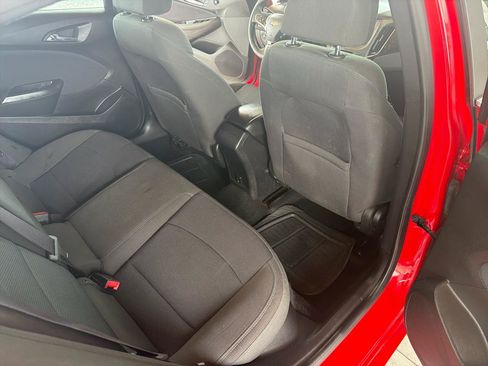 Used 2017 Chevrolet Cruze LT FWD image 14
