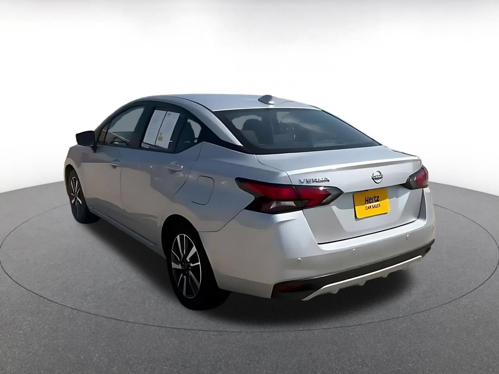 Used 2025 Nissan Versa SV FWD image 10