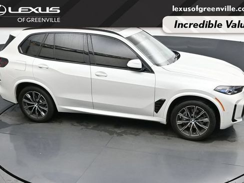 Used 2025 BMW X5 xDrive40i w/ M Sport Package AWD/4WD image 19
