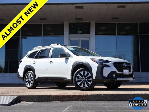 Used 2025 Subaru Outback Limited image 1