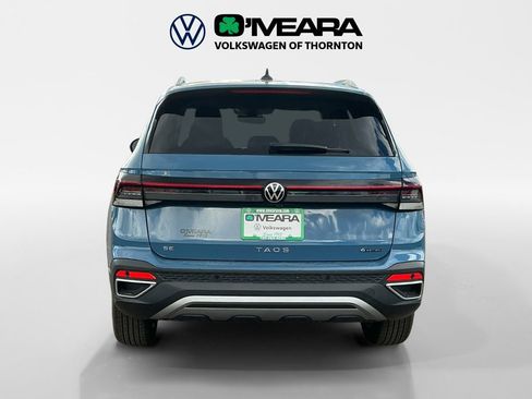 New 2025 Volkswagen Taos SE image 4