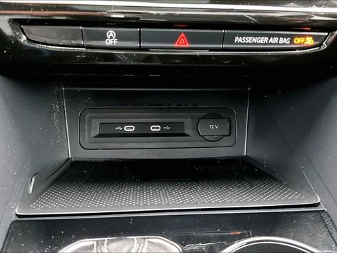 Used 2022 Volkswagen Atlas SEL AWD/4WD image 17