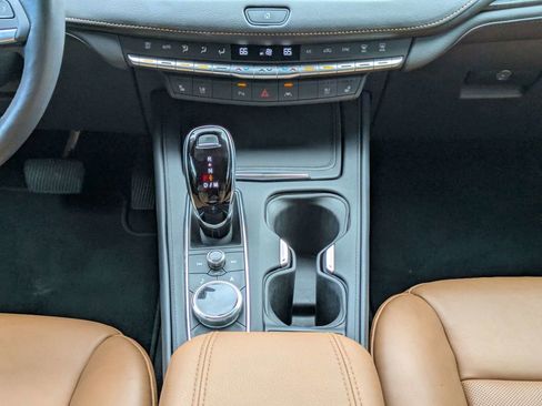 Certified 2023 Cadillac XT4 Premium Luxury w/ Technology Package FWD image 21