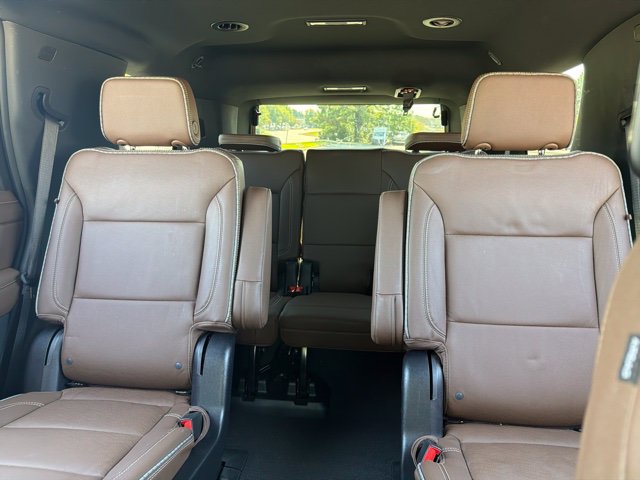 Used 2024 Chevrolet Tahoe High Country w/ Advanced Technology Package AWD/4WD image 5
