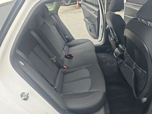 Used 2022 Kia K5 LXS image 16