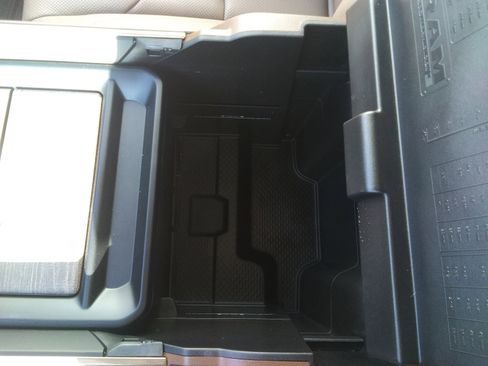 Used 2020 RAM 1500 Limited image 17