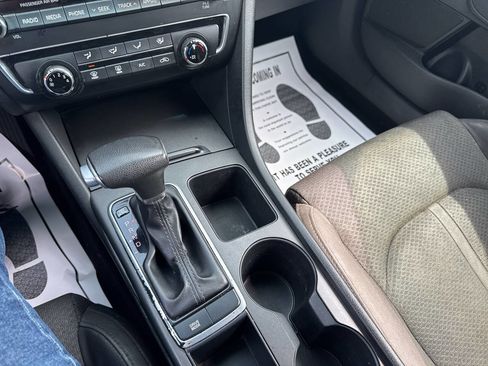 Used 2018 Kia Optima LX w/ 17" Alloy Wheels Package image 13