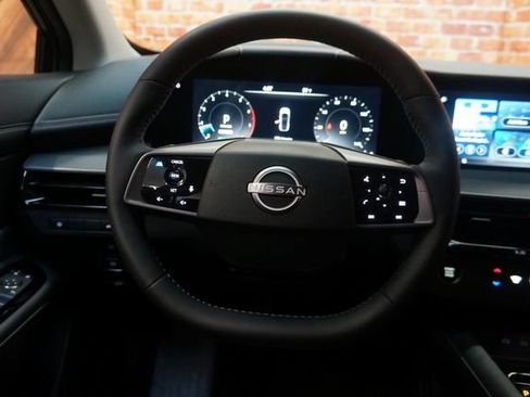 Certified 2025 Nissan Murano SV AWD/4WD image 11
