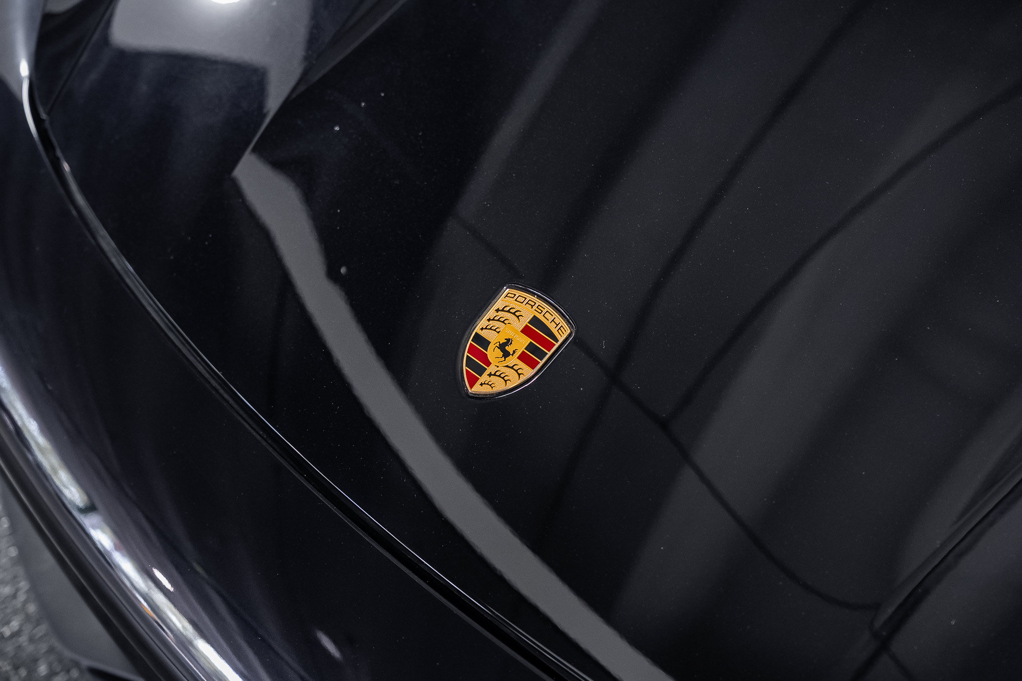 Used 2024 Porsche Taycan 4S AWD/4WD image 9