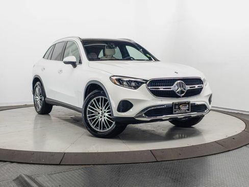 Certified 2026 Mercedes-Benz GLC 300 4MATIC image 1