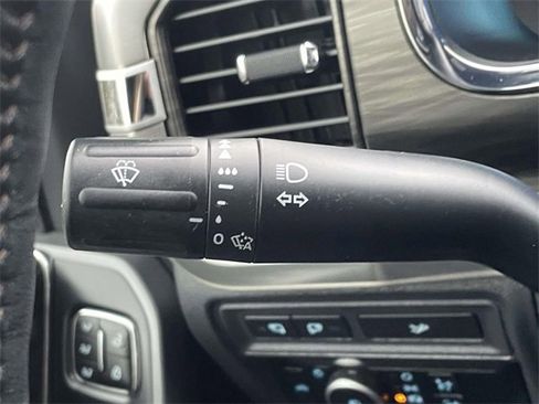 Certified 2024 Ford F150 Lariat w/ FX4 Off-Road Package image 16