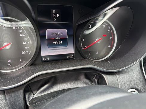 Certified 2018 Mercedes-Benz C 300 Sedan w/ Premium Package image 8