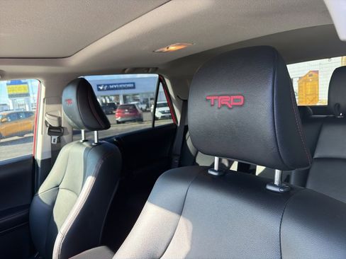 Used 2021 Toyota 4Runner Venture w/ Moonroof Package image 13