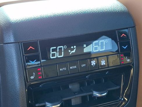 Used 2025 Jeep Grand Cherokee Summit w/ Adv Protech Group IV image 12