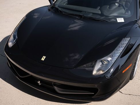 Used 2012 Ferrari 458 Italia Coupe RWD image 9