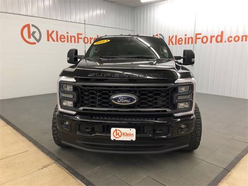 Used 2023 Ford F250 XLT w/ XLT Premium Package image 2