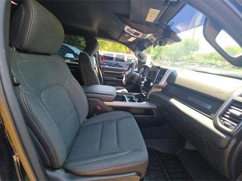 Used 2025 RAM 1500 Big Horn AWD/4WD image 9