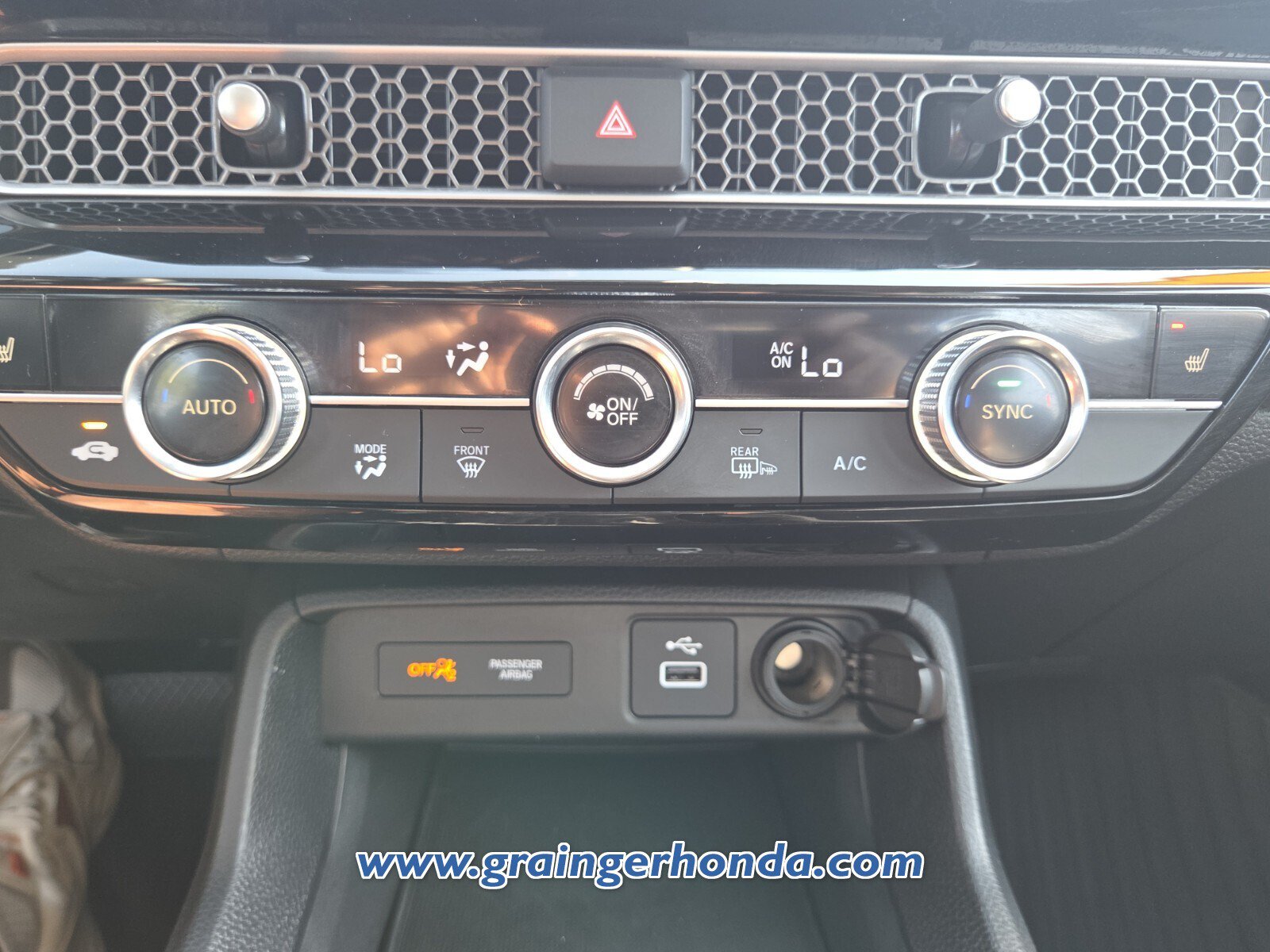 Certified 2024 Honda Civic EX-L image 18