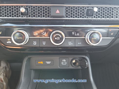 Certified 2024 Honda Civic EX-L image 18