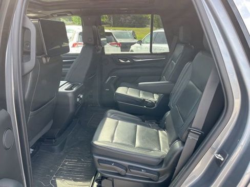 Used 2021 GMC Yukon Denali w/ Denali Premium Package AWD/4WD image 13
