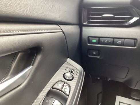 Used 2024 Nissan Sentra SV FWD image 20
