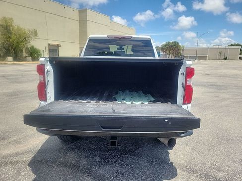 Used 2021 Chevrolet Silverado 2500 Custom w/ Custom Value Package AWD/4WD image 8
