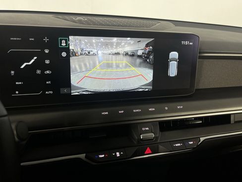 Used 2024 Kia EV9 Wind image 19