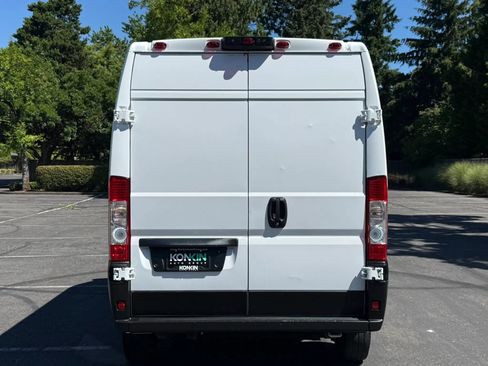 Used 2021 RAM ProMaster 2500 w/ Interior LED Lighting Group FWD image 5
