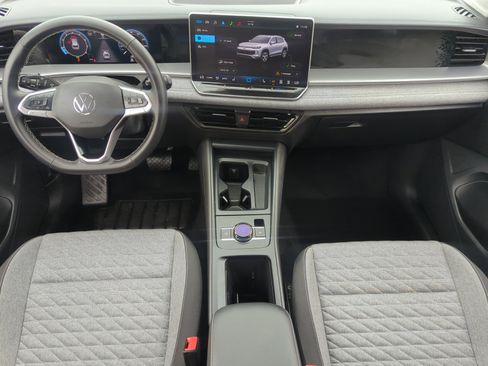 Used 2025 Volkswagen Tiguan S w/ 18" Wheel Package image 20