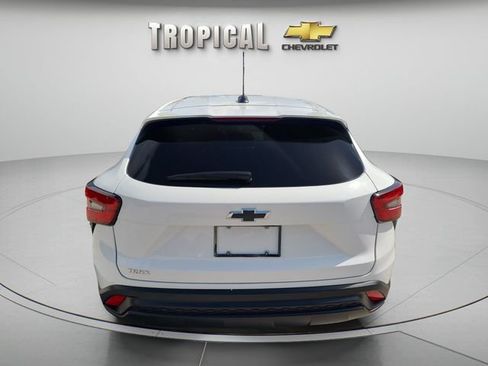 New 2026 Chevrolet Trax LS FWD image 4