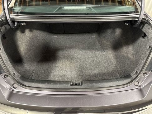 Used 2017 Honda Accord Sport image 25
