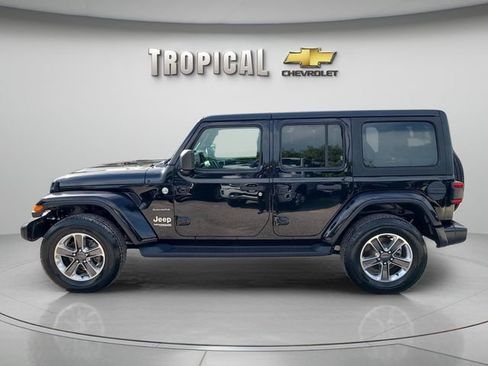 Used 2020 Jeep Wrangler Unlimited Sahara AWD/4WD image 2
