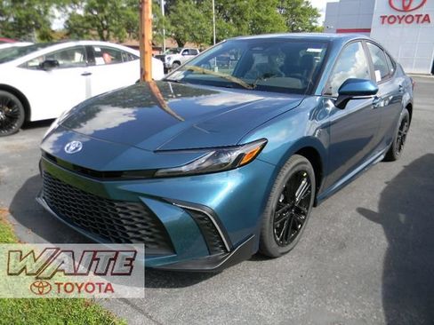 New 2026 Toyota Camry SE w/ Convenience Package AWD/4WD image 5