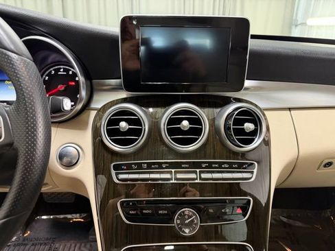 Used 2017 Mercedes-Benz C 300 4MATIC Sedan image 13