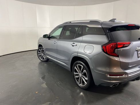 Used 2020 GMC Terrain Denali w/ Denali Premium Package image 8