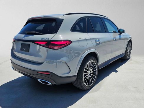 Used 2026 Mercedes-Benz GLC 300 4MATIC image 3