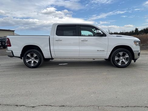 Used 2023 RAM 1500 Laramie AWD/4WD image 2