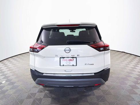 Used 2023 Nissan Rogue SV AWD/4WD image 5