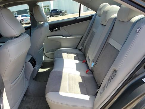Used 2012 Toyota Camry XLE w/ Leather Pkg FWD image 26