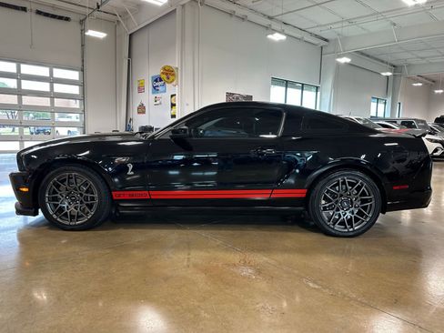 Used 2014 Ford Mustang Shelby GT500 w/ Equipment Group 821A RWD image 5