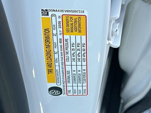 Used 2022 Chevrolet Equinox Premier AWD/4WD image 31