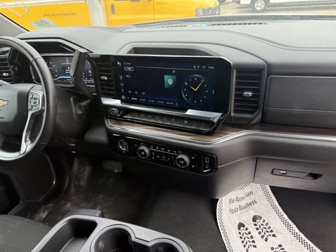 Used 2024 Chevrolet Silverado 1500 LT w/ Protection Package image 21