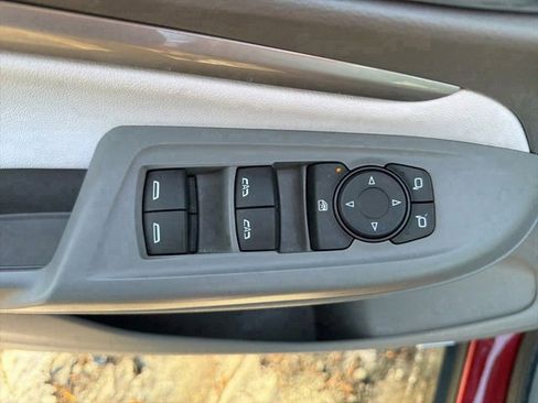 Used 2022 Chevrolet Bolt EUV Premier w/ Sun & Sound Package image 20