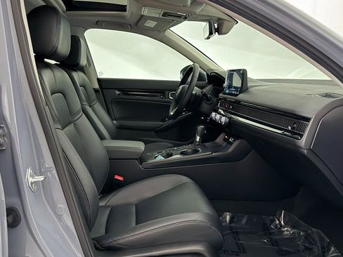 Used 2023 Honda Civic Touring image 25