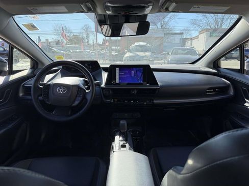 Used 2024 Toyota Prius XLE image 16