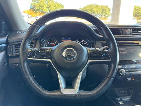 Used 2019 Nissan Rogue SL image 10