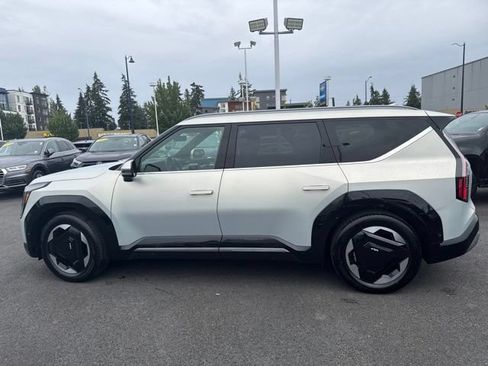 Certified 2024 Kia EV9 Land AWD/4WD image 11