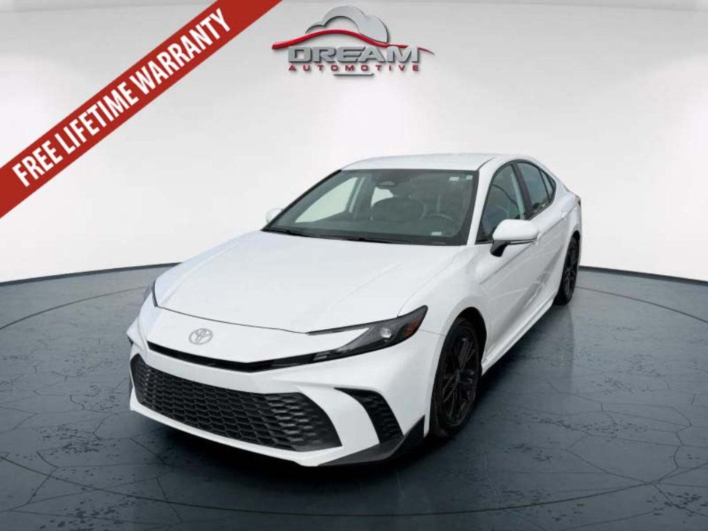 Used 2025 Toyota Camry SE FWD image 4