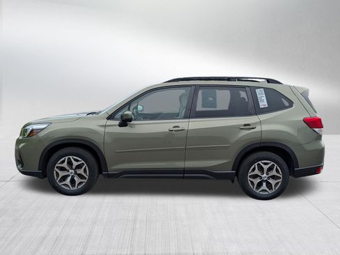 Used 2021 Subaru Forester Premium AWD/4WD image 4